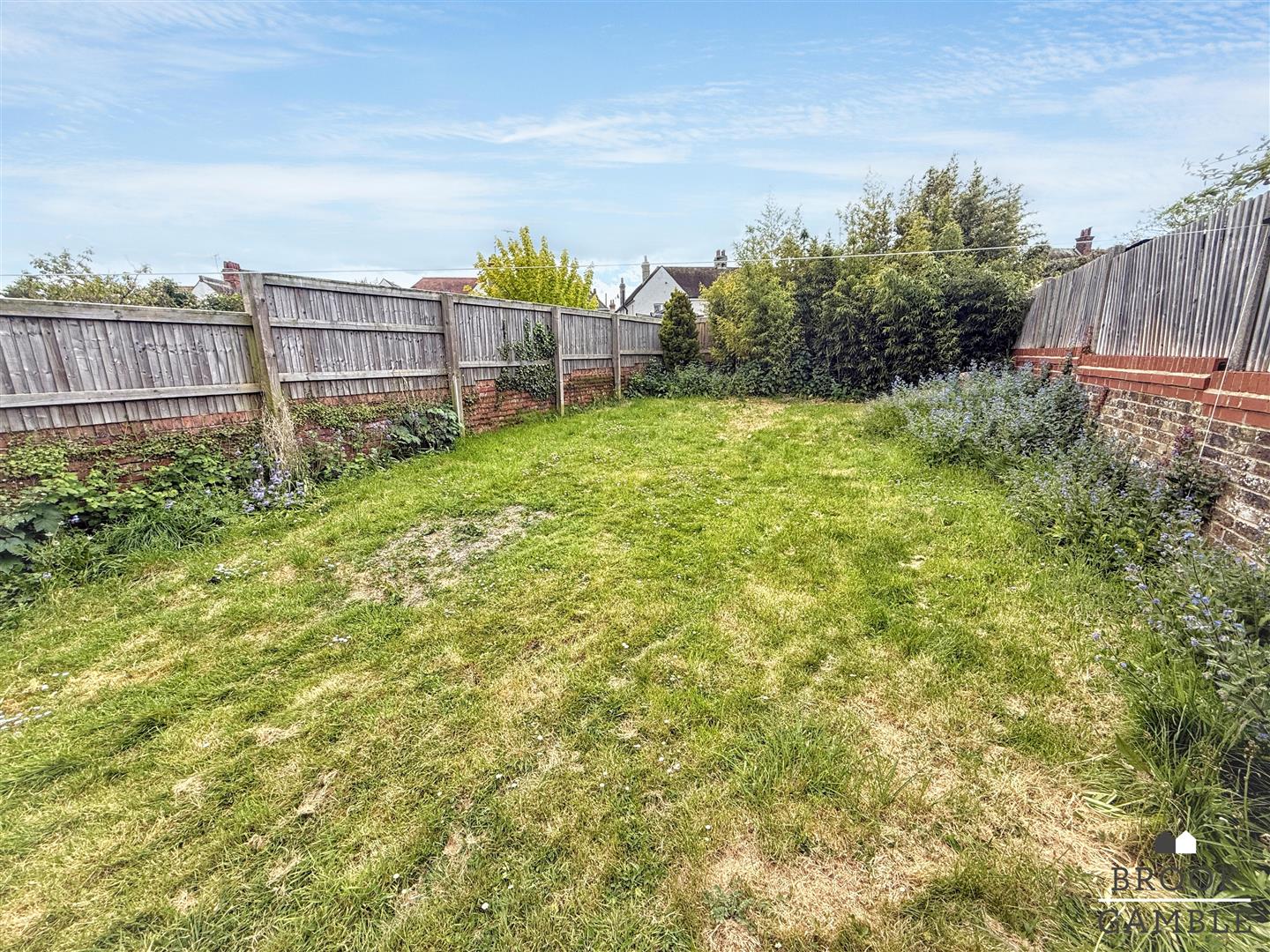 4 Bedroom House. Milton Road in Eastbourne,  14